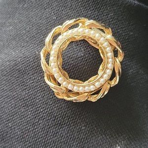 Vintage Pearl Brooch